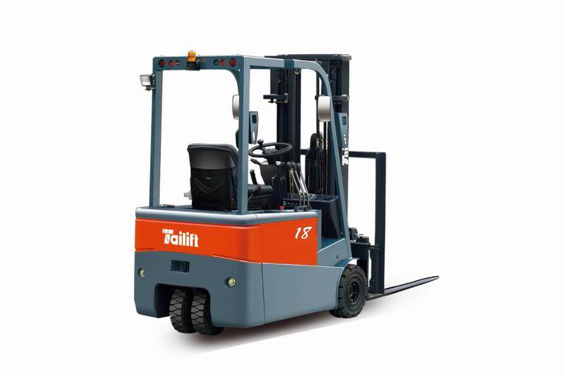 正確選配洛陽手動叉車搬運車輪胎的姿勢 正確選配洛陽手動叉車搬運車輪胎的姿勢